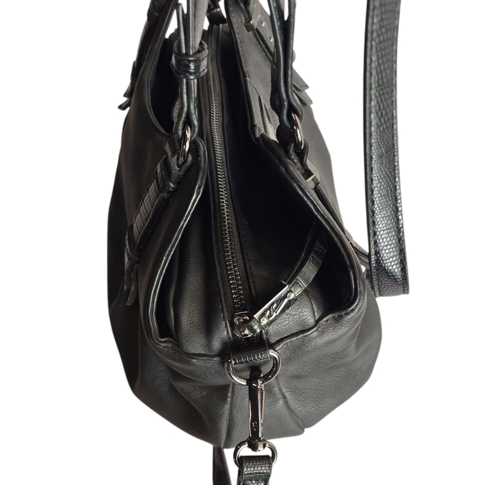 Simply Vera Vera Wang Black PU Shoulder Crossbody Handbag Multi Pockets Dividers - Picture 6 of 11